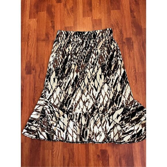 East 5th Women's Brown Print Swing Trumpet Midi Skirt size small - Picture 3 of 6
